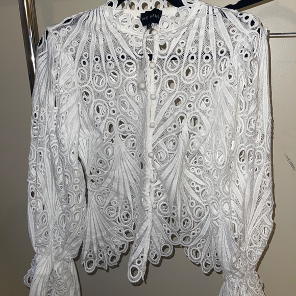 White Embroidered Lace Blouse - Picture 2 of 3